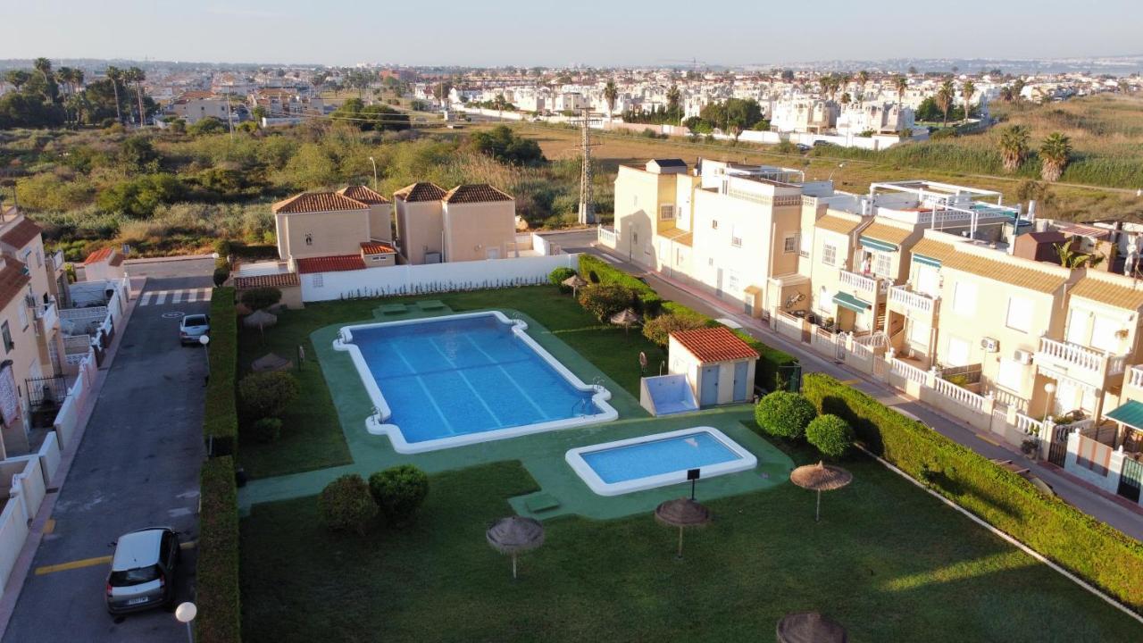 Holiday House Torrevieja Exteriér fotografie