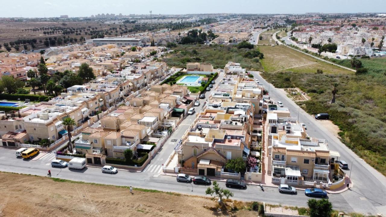 Holiday House Torrevieja Exteriér fotografie